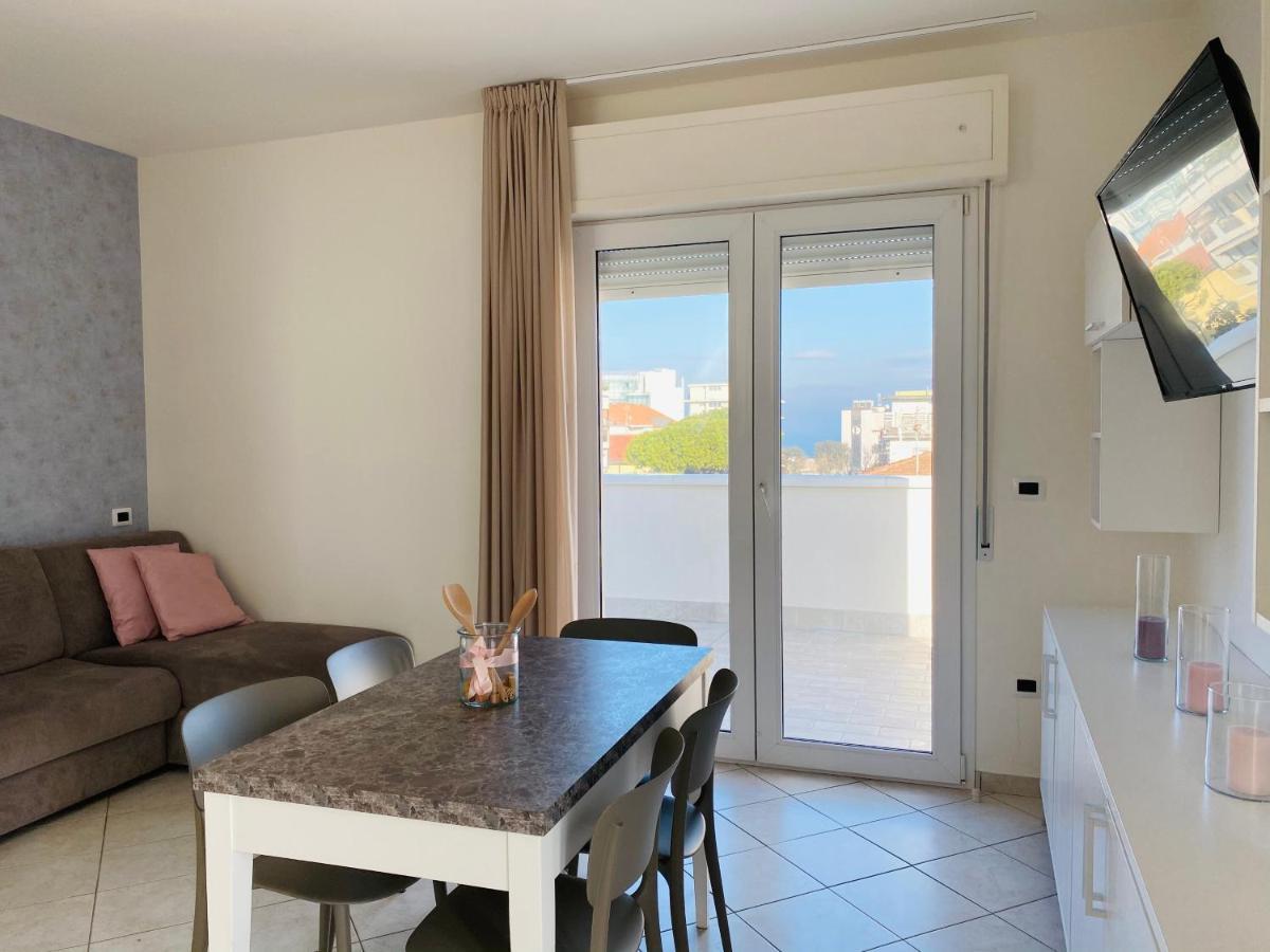 Rimini Bay Suites&Residence Εξωτερικό φωτογραφία
